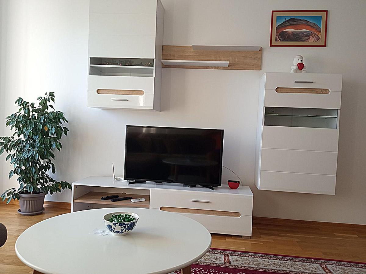 Aga Apartman Подгорица Экстерьер фото